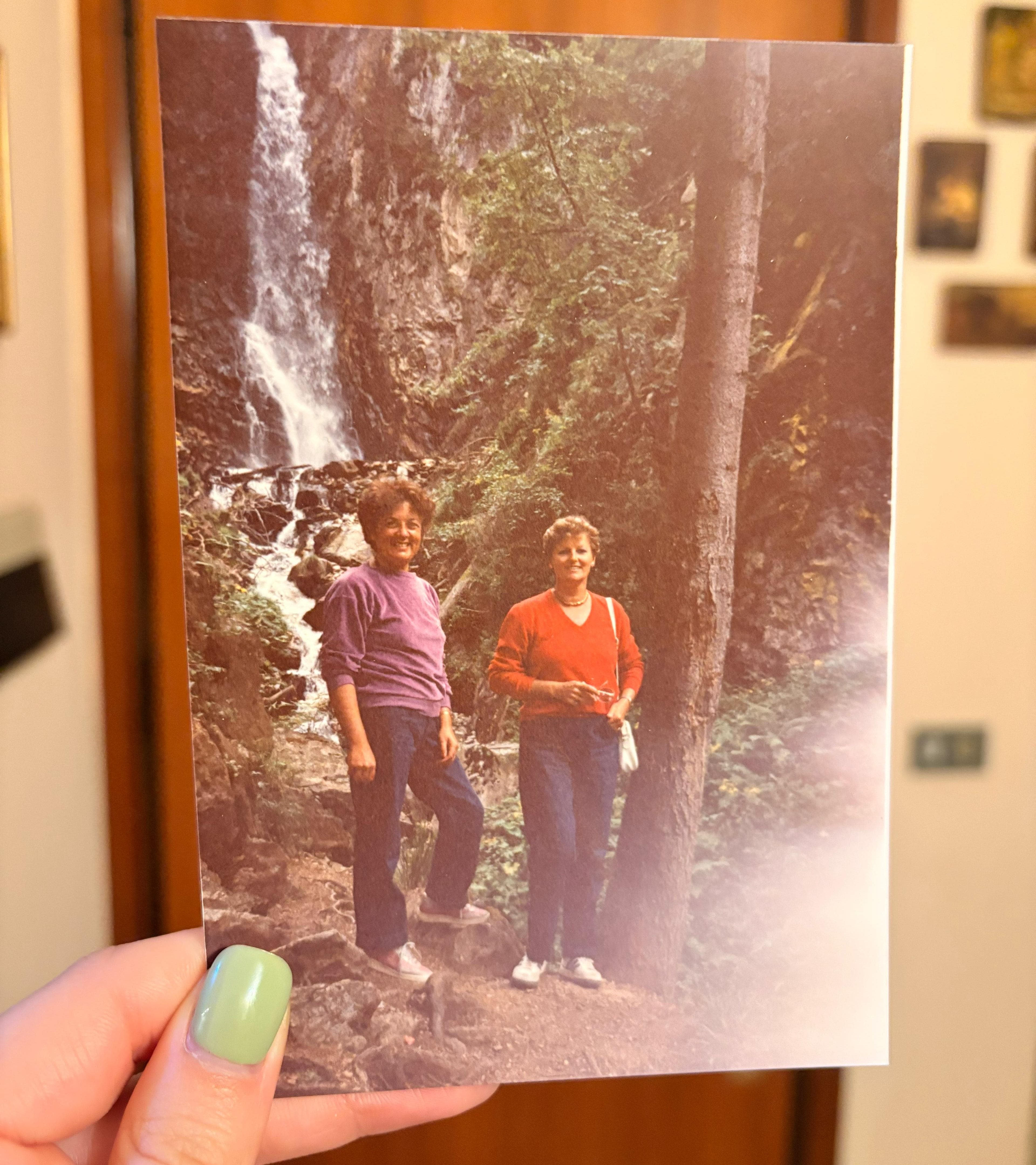 Anna and Mirella in 1986